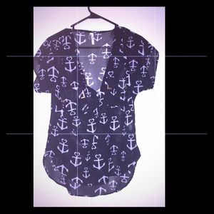 Dark blue short sleeve shirt